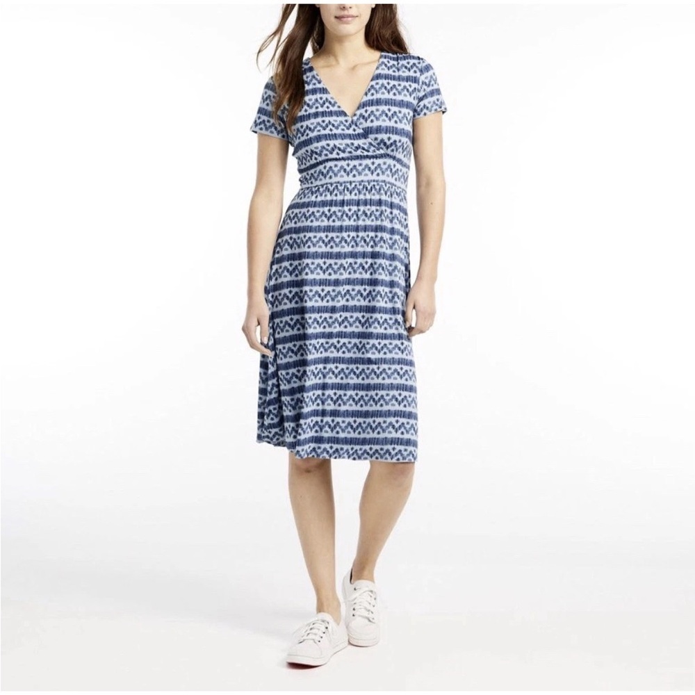 LL Bean Dress Sz Medium Short Sleeve V-neck Knee Length Blue Geometric Casual